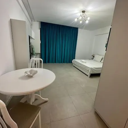 Yvosphere Διαμέρισμα Mamaia